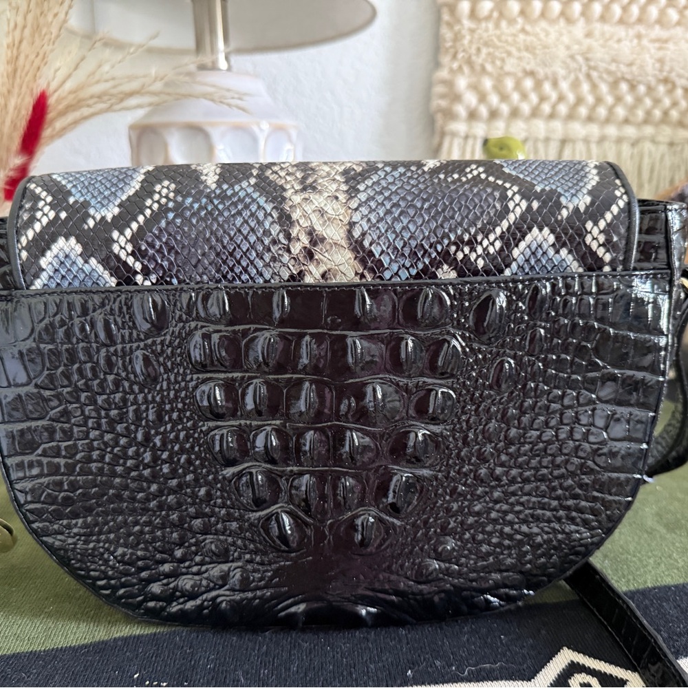 Brahmin Elegant Snake Print Crossbody Bag and Wallet Set - Picture 4 of 8